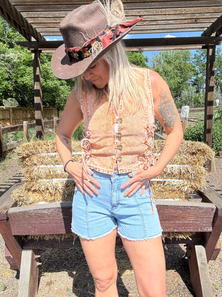 Western Faux Suede Horeshoe Detail Lt Denim Shorts