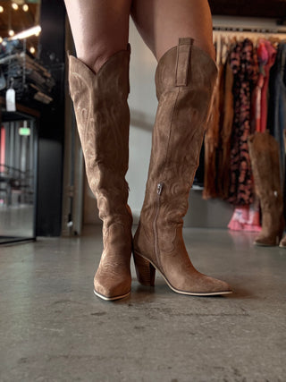 Samara Stitch Western Knee-High Boots in Coffee